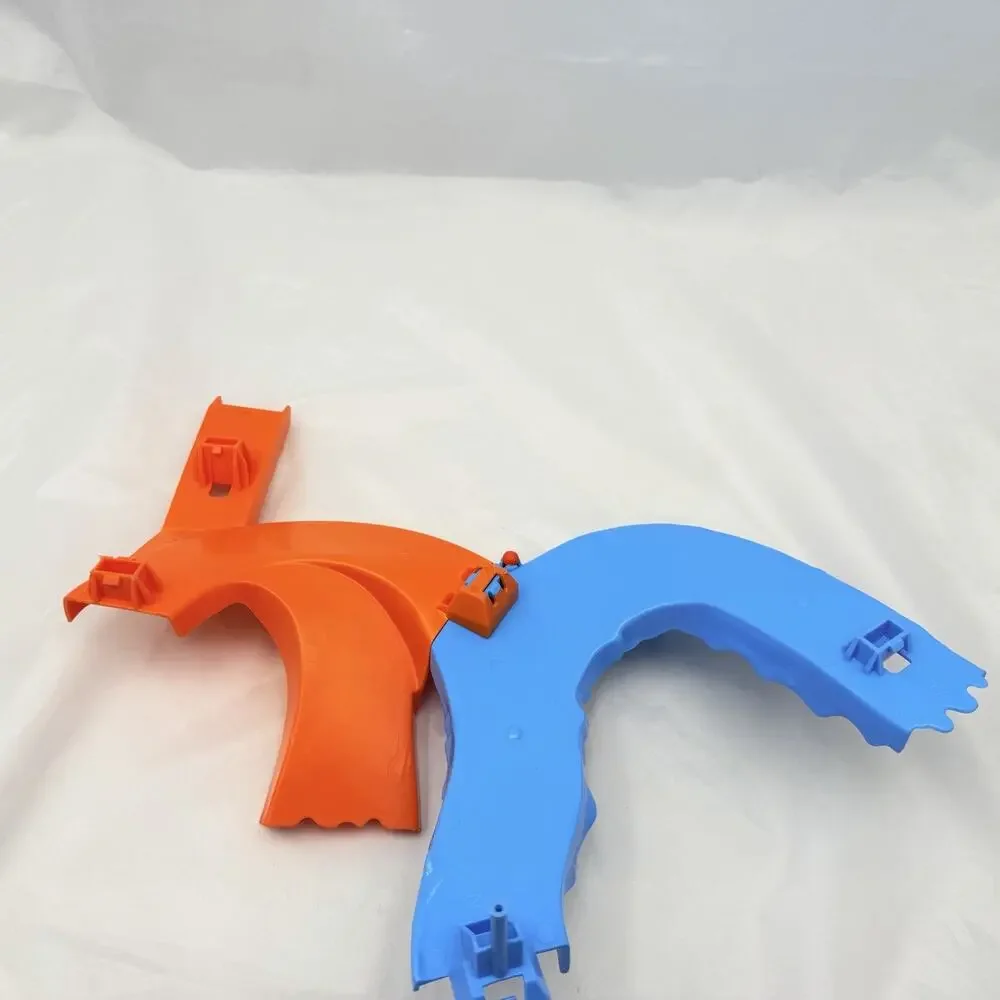 Hot Wheels blue orange